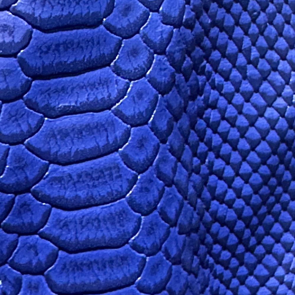 TACTICAL LEATHER VEST IN ROYAL BLUE - Picture 7 of 12